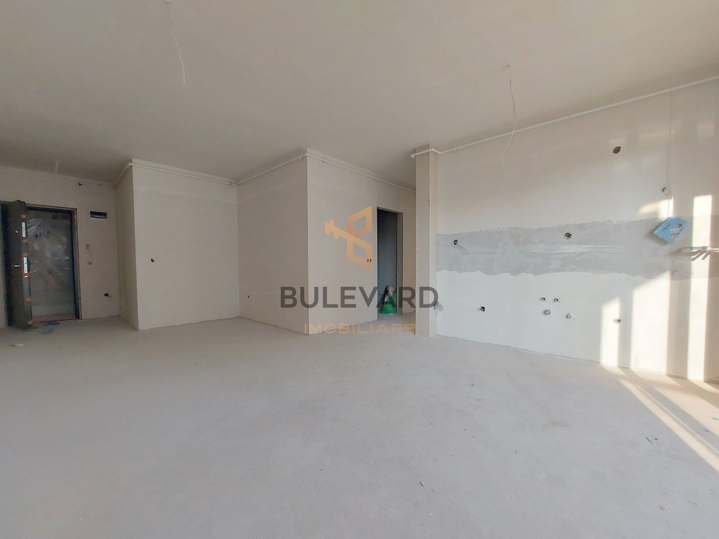 Apartament cu 3 camere/60 mp/zona Eroilor! - Poză 2