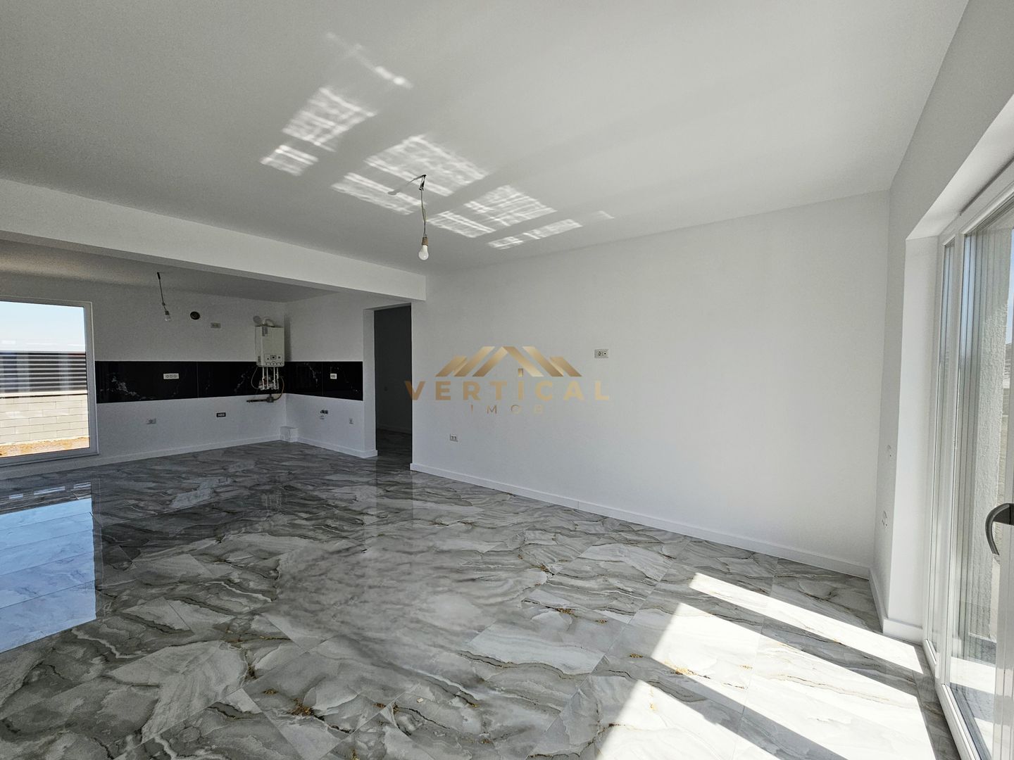 Casa 3 camere in comuna Berceni - Poză 8