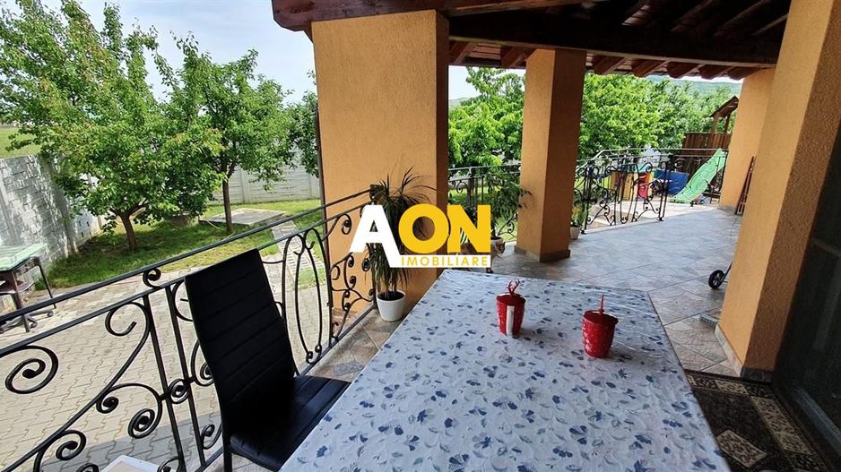 Casa parter+demisol, 1200 mp teren, pretabila pt 2 familii, Sard - Poză 5