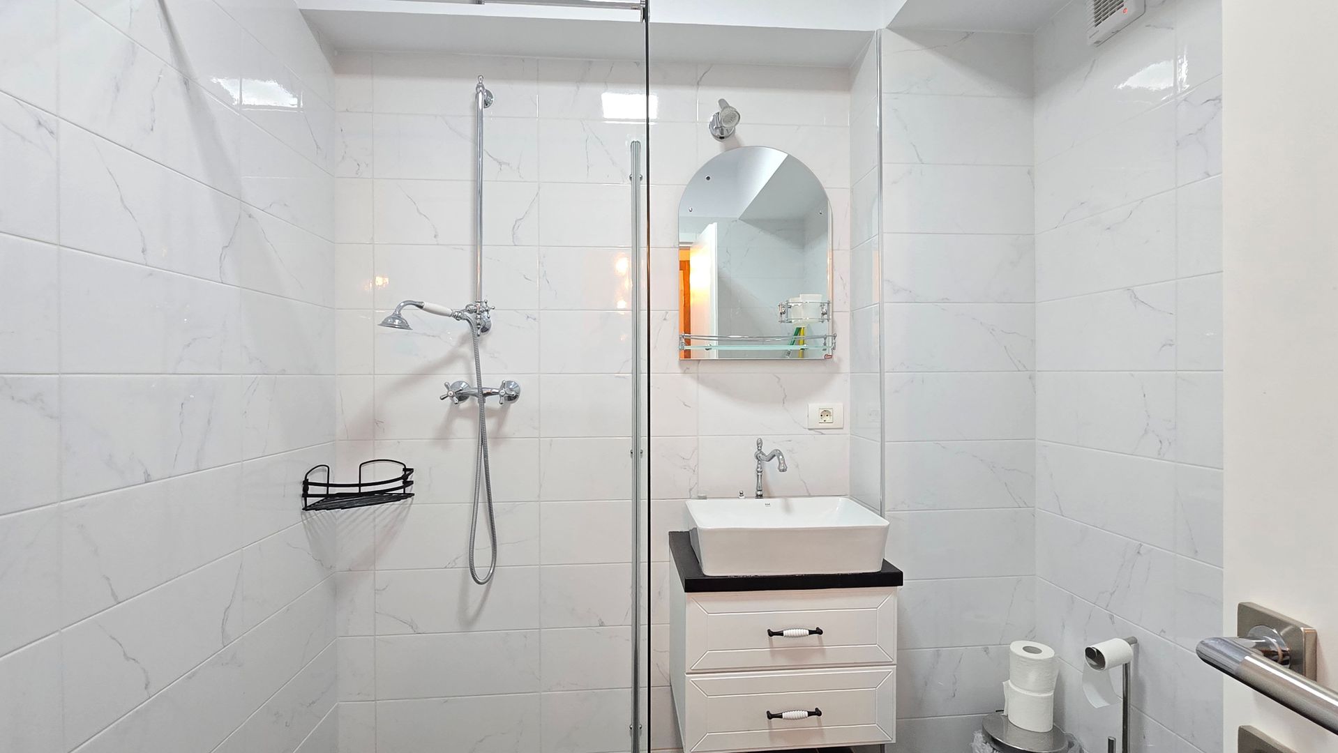 Apartament premium de închiriat în City Center Reșița - Poză 11