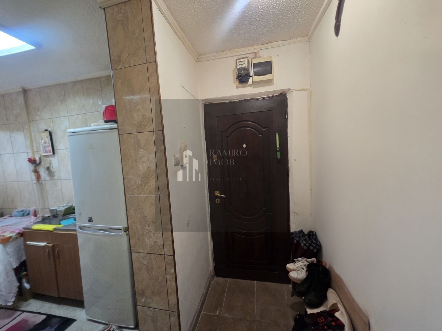 Apartament 2 camere  Bd C-tin Brancoveanu - Poză 4