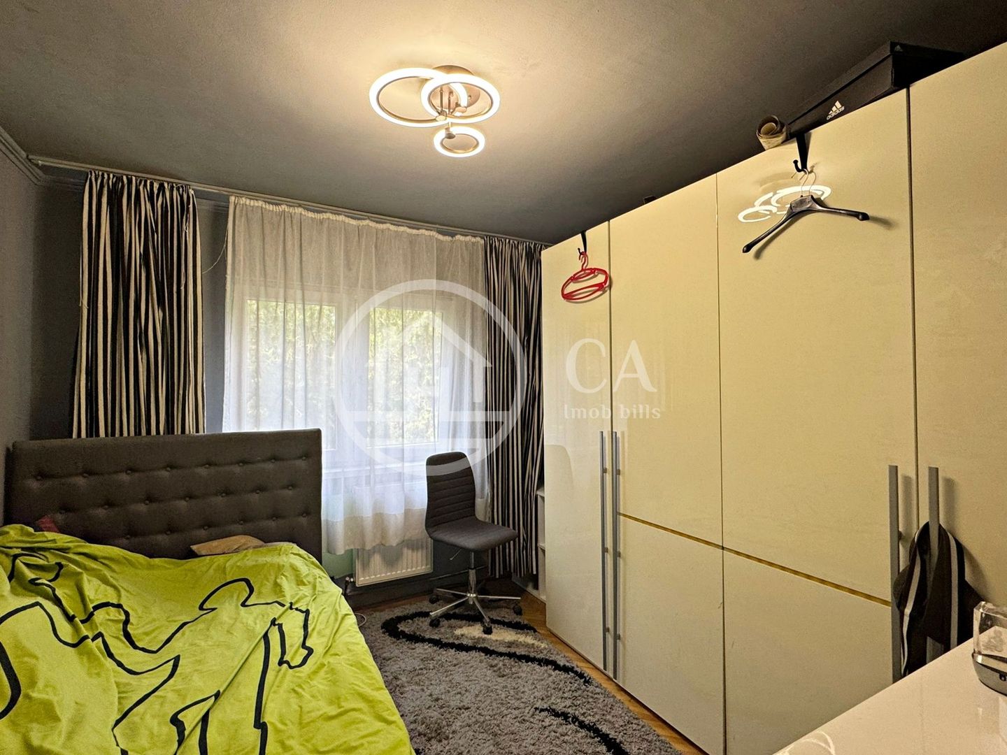 Apartament de vânzare tip Q cu 4 camere în zona Nufărul, Oradea - Poză 10