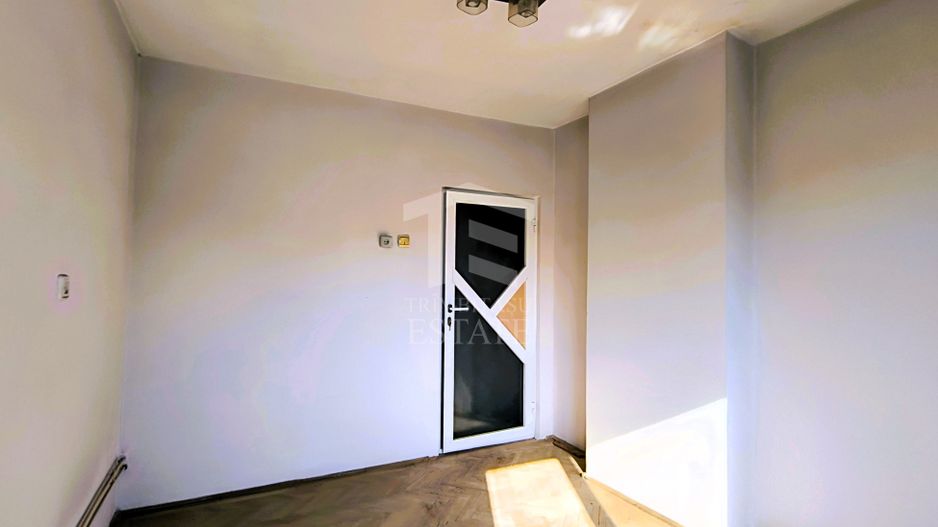 Medgidia | Casa P+1 | 5 camere spațioase, balcon, terasă și garaj - Poză 12