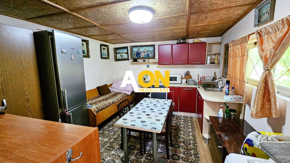 Casa cu 2 corpuri de cladire, 744 mp teren, toate utilitatile, Micesti - Poză 18