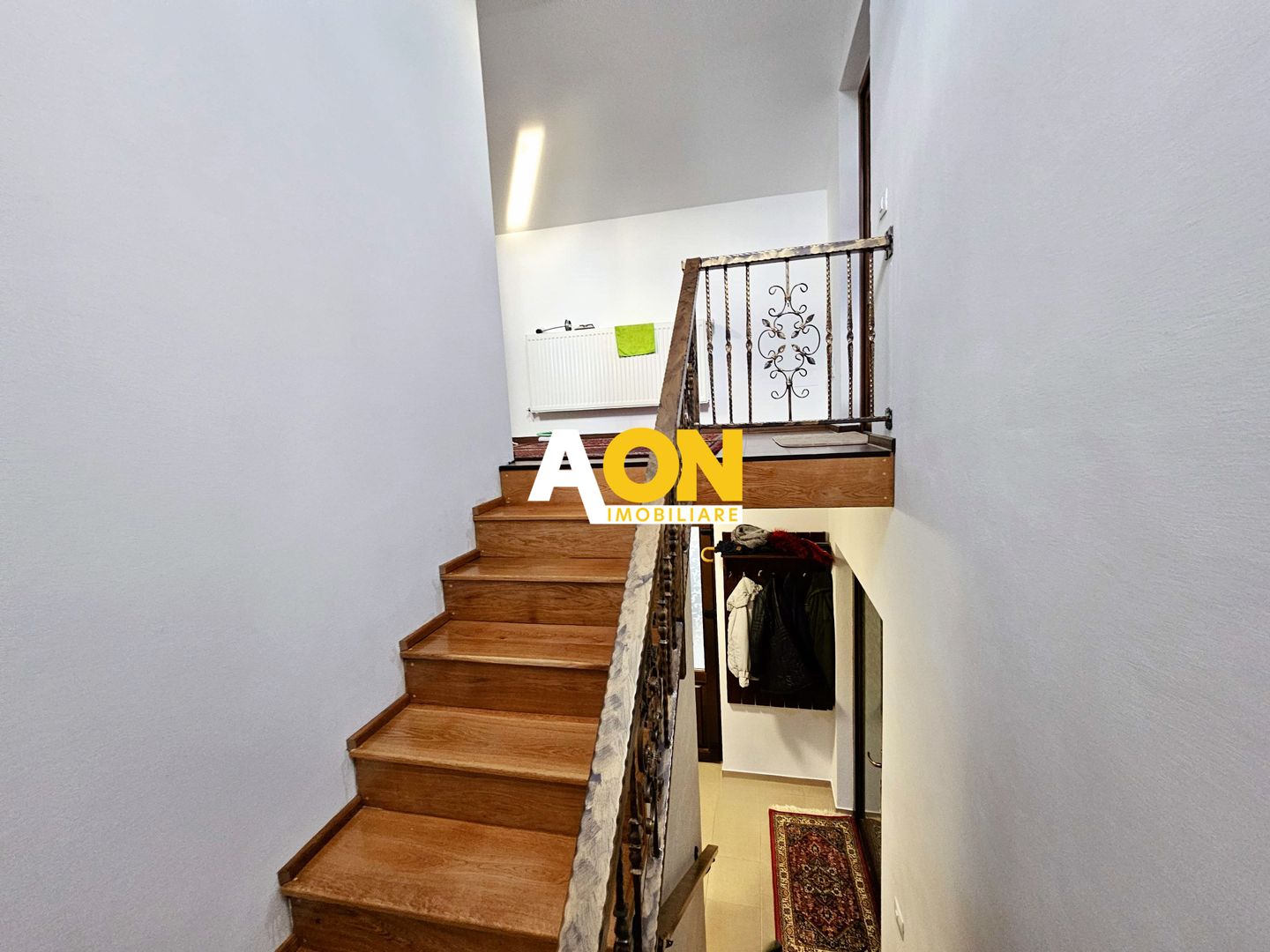 Casa cu 2 corpuri de cladire, 504 mp teren, Lipoveni - Poză 11