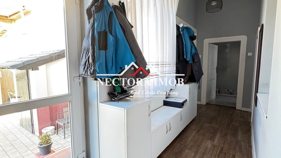NECTORA IMOB-Casa Mare 10 camere,4 bai,Zona Centrala, utilata/mobilata - Poză 17