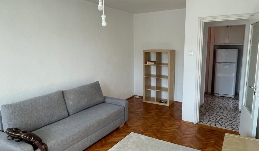 APARTAMENT LUMINOS METROU ZONA PIATA ROMANA - Poză 2
