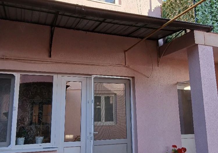 🏡 CASĂ SPAȚIOASĂ CU 5 CAMERE, CURTE ȘI TEREN - Poză 4