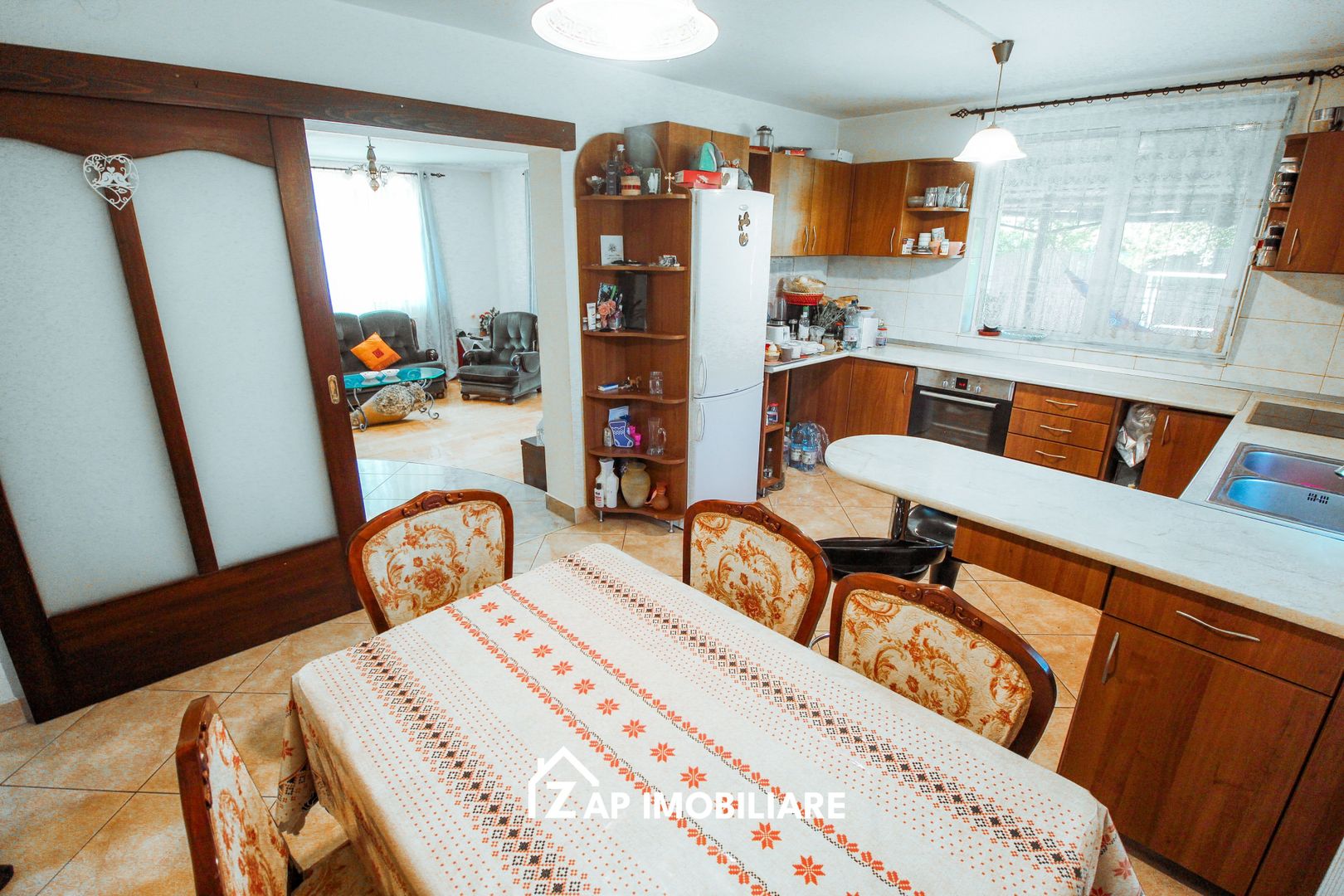 Unirii - Casa 170 mp - 5 camere - 900 mp teren - garaj - Poză 8