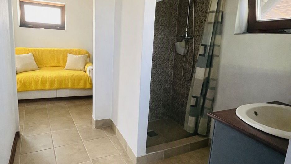 Casă modernă cu teren generos – Vaida, Roșiori - Poză 8