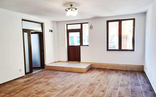 Birou, ultracentral, Oradea, 70 mp, parcare. 700 E/lună. Comision 0 - Poză 4