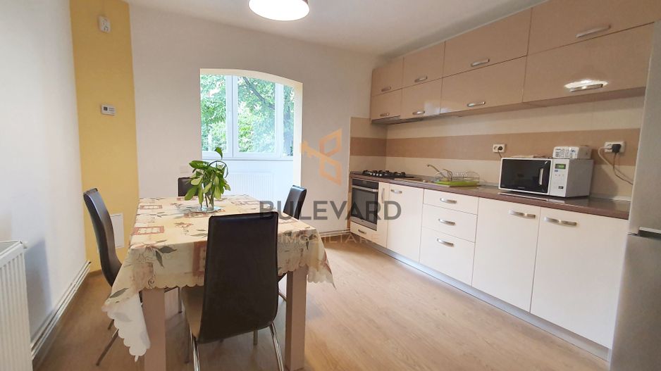 Apartament cu 2 camere decomandate, zona Minerva! - Poză 1