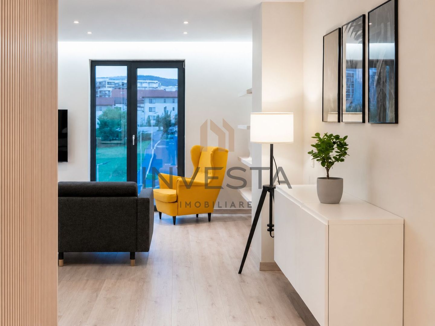 Apartament cu 3 camere si parcare de inchiriat in zona Andrei Muresanu - Poză 2