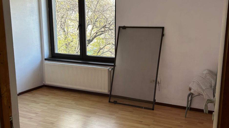 Vilă de inchiriat în Berceni - Poză 3