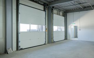 Hala industrială 2.000 mp • Depozitare / Producție • Rampe încărcare • Otopeni - Poză 3