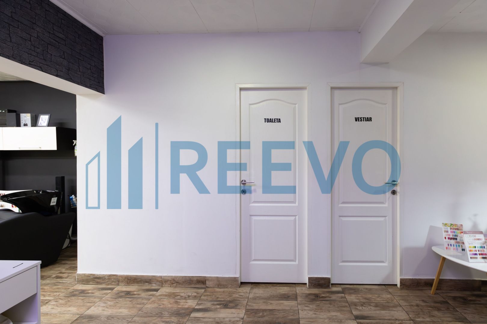 Clădire și teren de investiție, central Roman - Poză 6