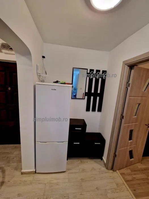 2 Camere Decomandat Renovat Piata Resita - Poză 5