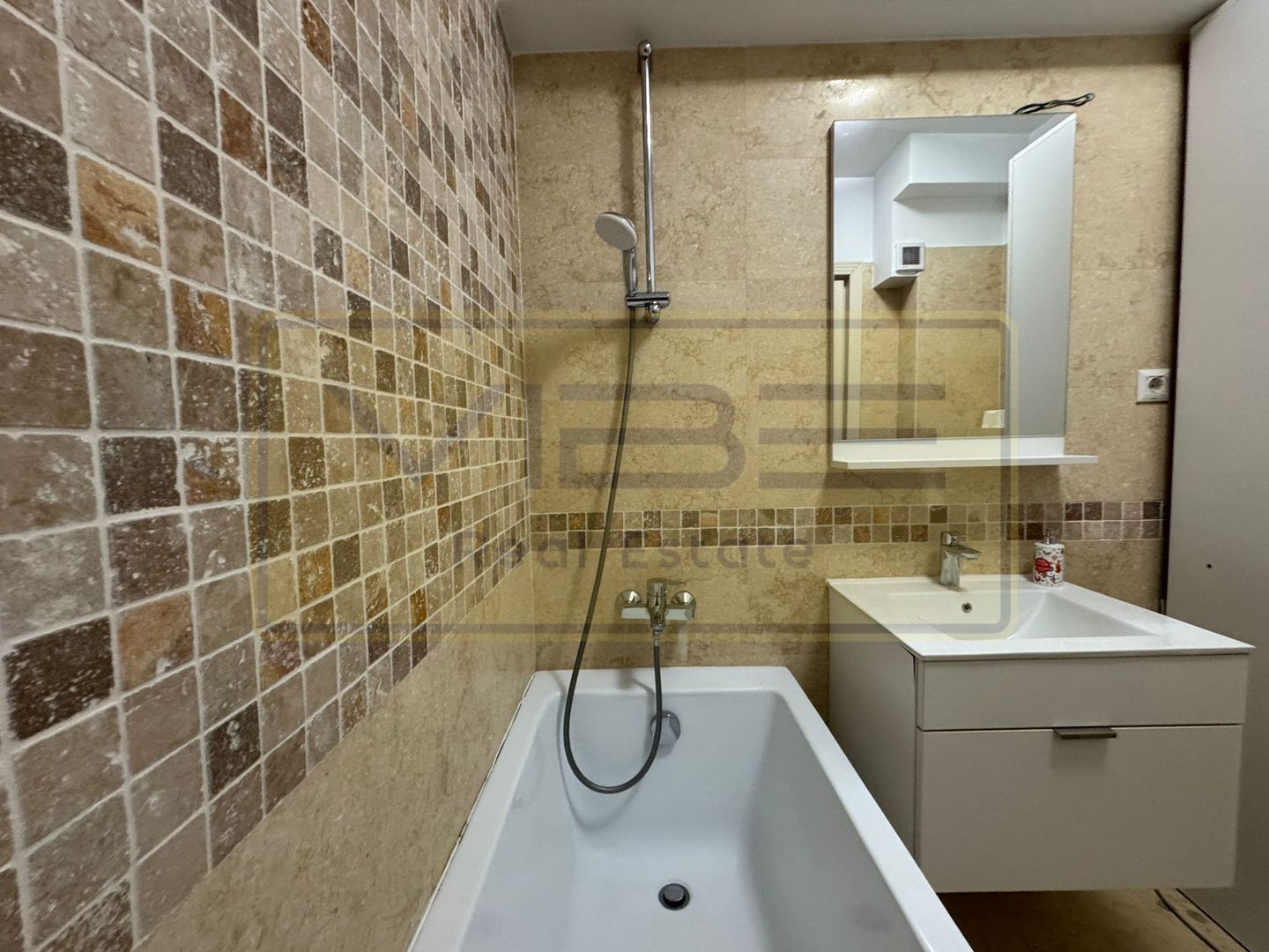 Apartament 2 camere open-space Royal Town Copou - Poză 15
