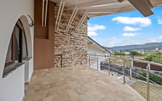 Vila cu arhitectura deosebita, teren 636mp, Cristian, Brasov - Poză 6