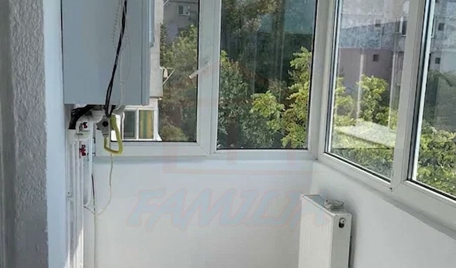Inchiriere apartament 3 camere, Micro 20, 65 mp, 384 EURO/Luna - Poză 7