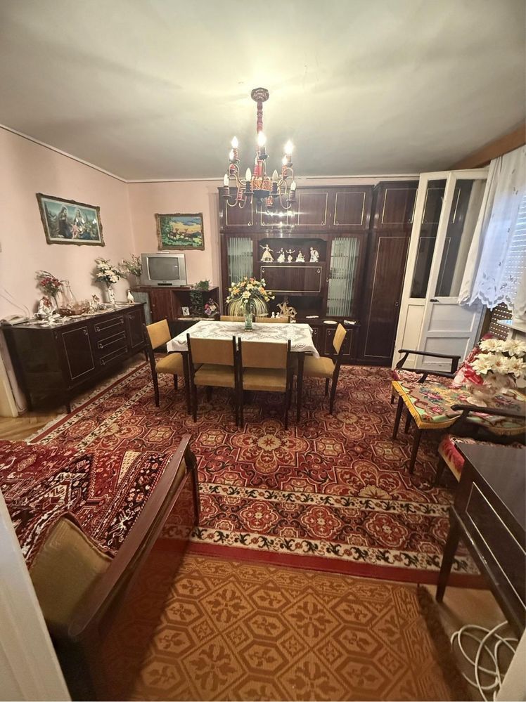 BRASADAS vinde ap 3 cam etaj 4/4 zona Closca. - Poză 3