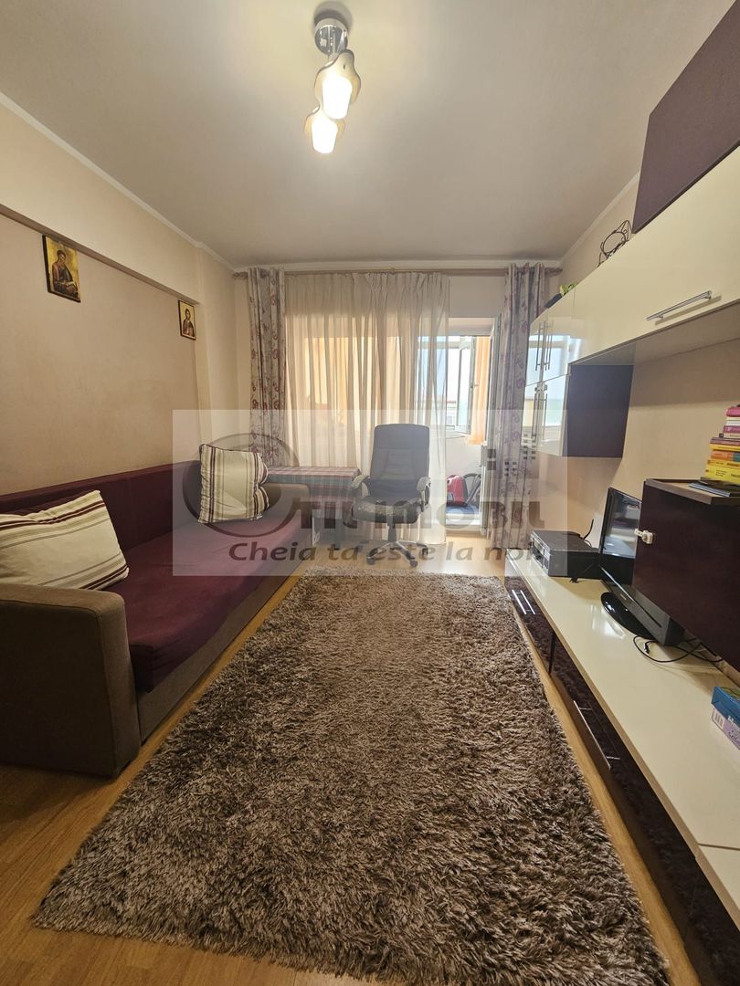 Pacurari-apartament 2 camere decomandat, 52 mp, mobilat și utilat - Poză 2