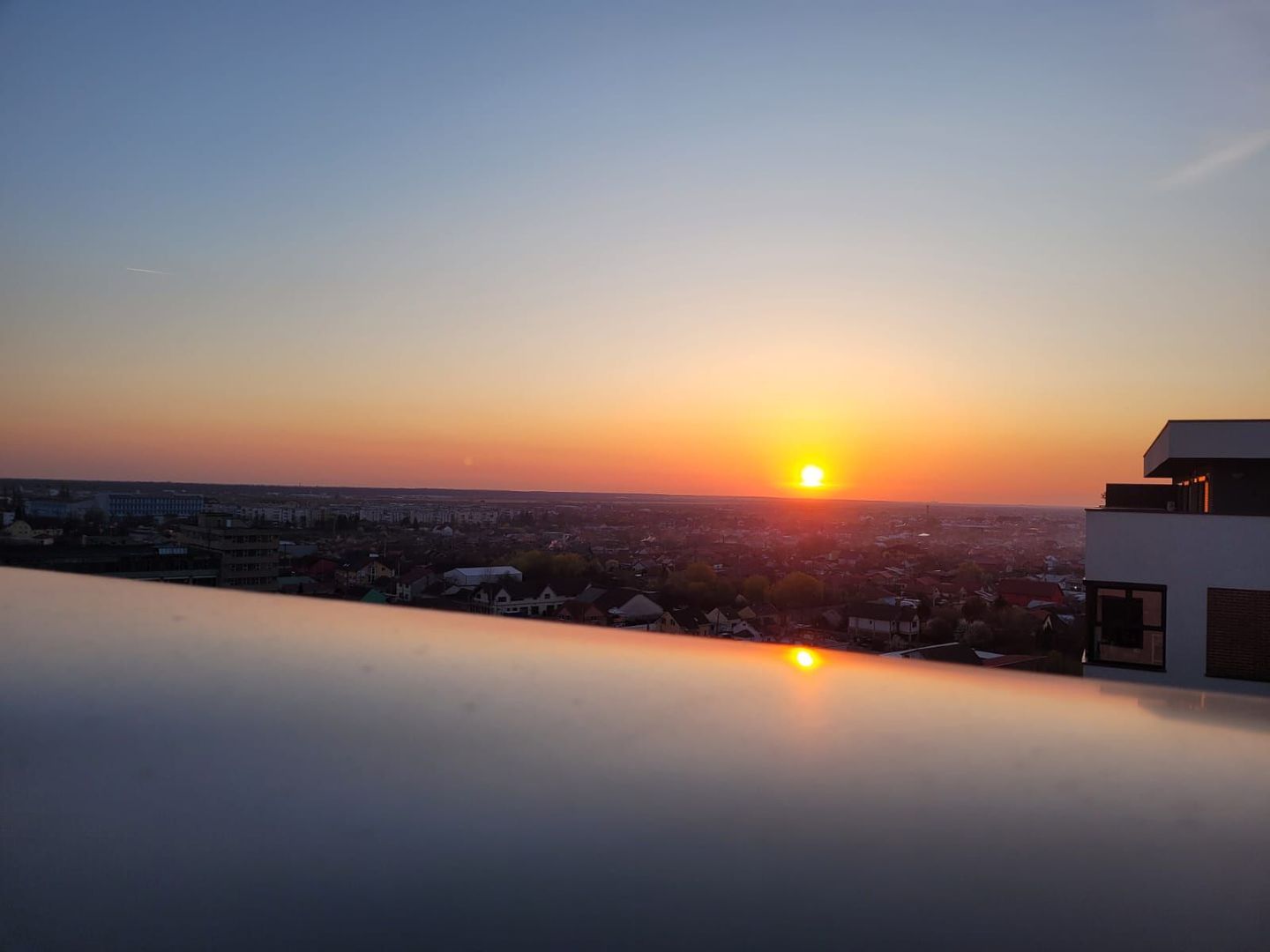 Penthouse deluxe cu terasă  în Adora Park - Poză 16