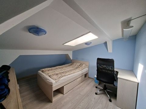 Apartament cu 3 camere pe două etaje-Zona Lipovei - Poză 3