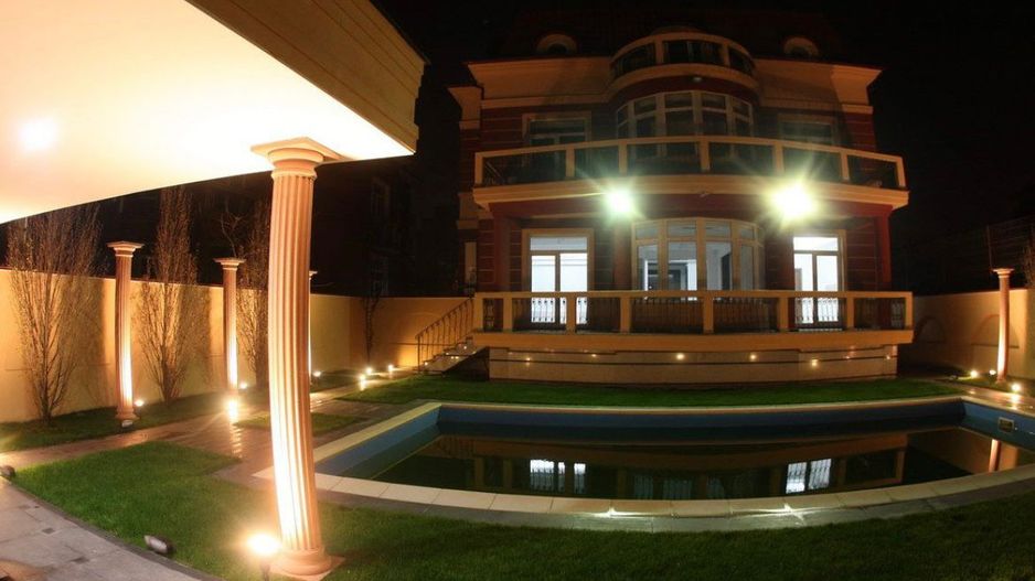 VILA DE LUX CU PISCINA IN ZONA HERASTRAU - Schiță 4