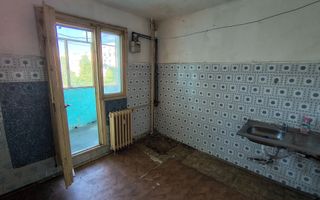 Apartament 3 camere semidecomandat Berceni - Poză 4