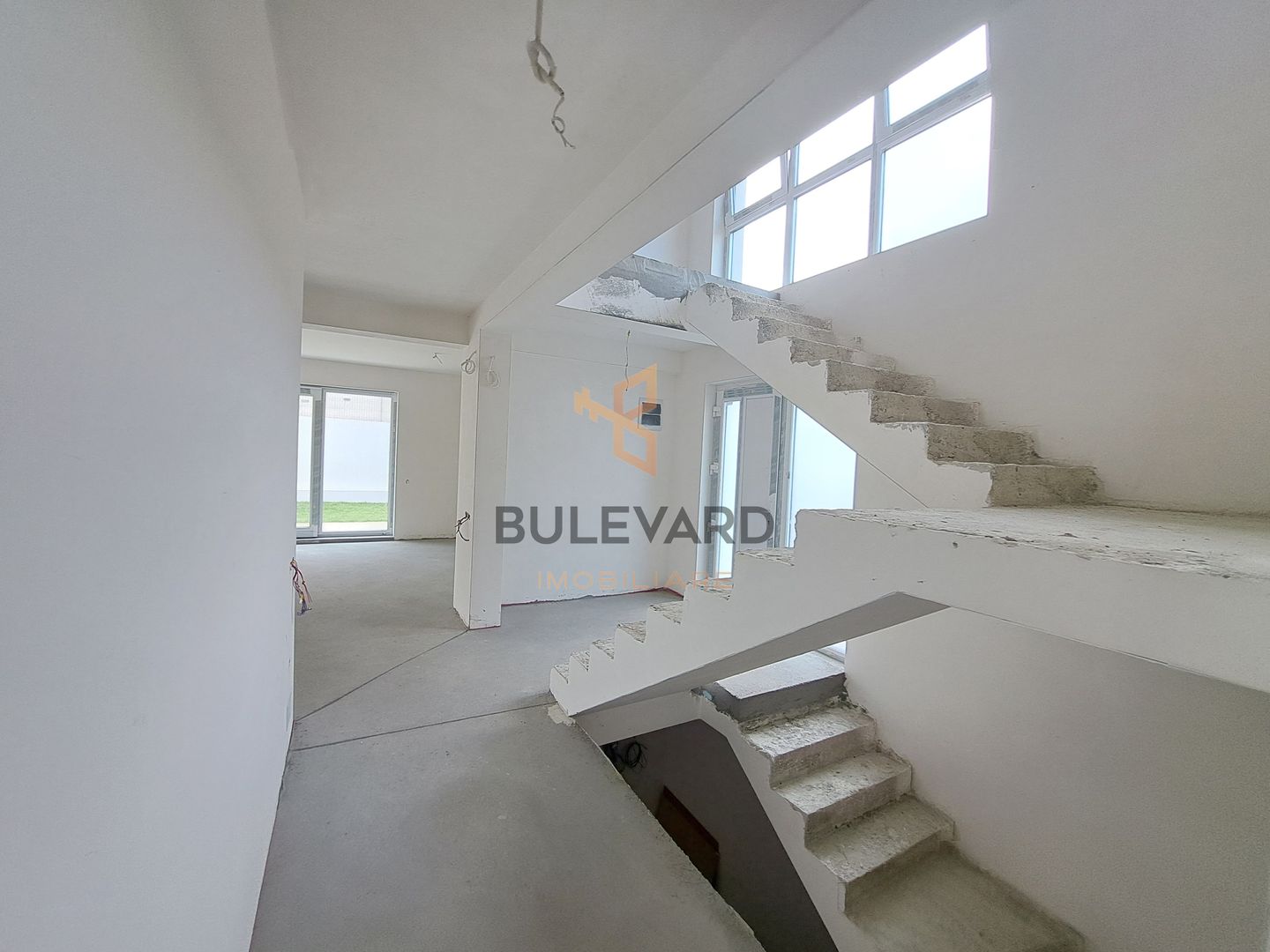 Casa individuala situata la 3 km de centrul orasului! - Poză 12