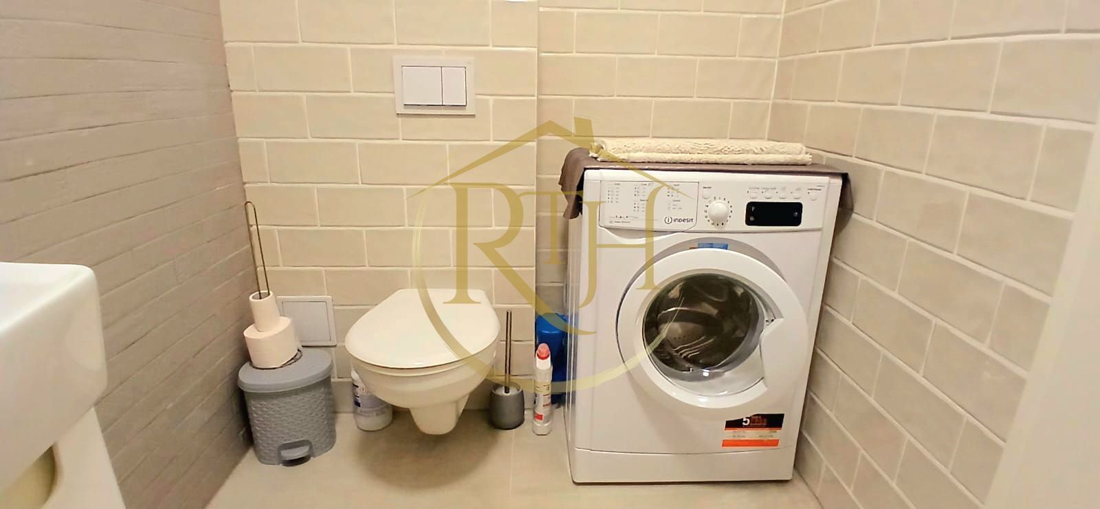 Oferim spre vanzare Apartament 2 camere tip SAD  + 2 locuri de parcare - Poză 13