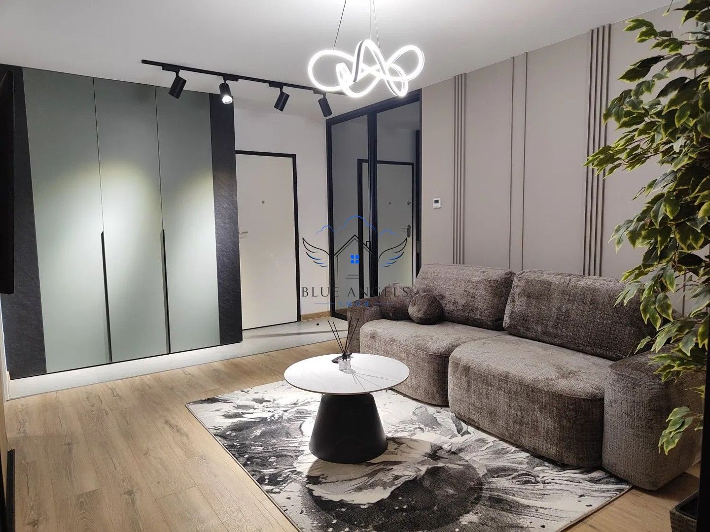 Apartament 2 camere -Lux - Coresi - Poză 1