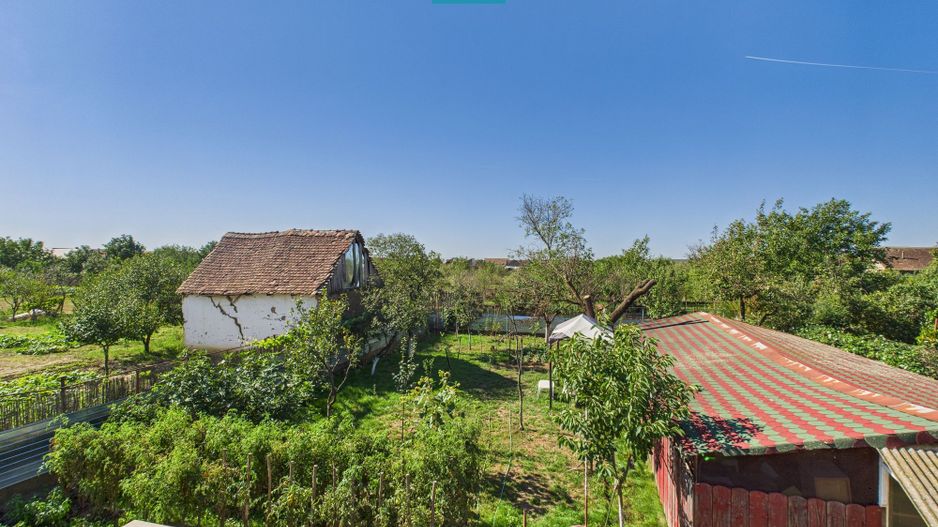 Casă cu piscină și teren generos, Sântana - Poză 28