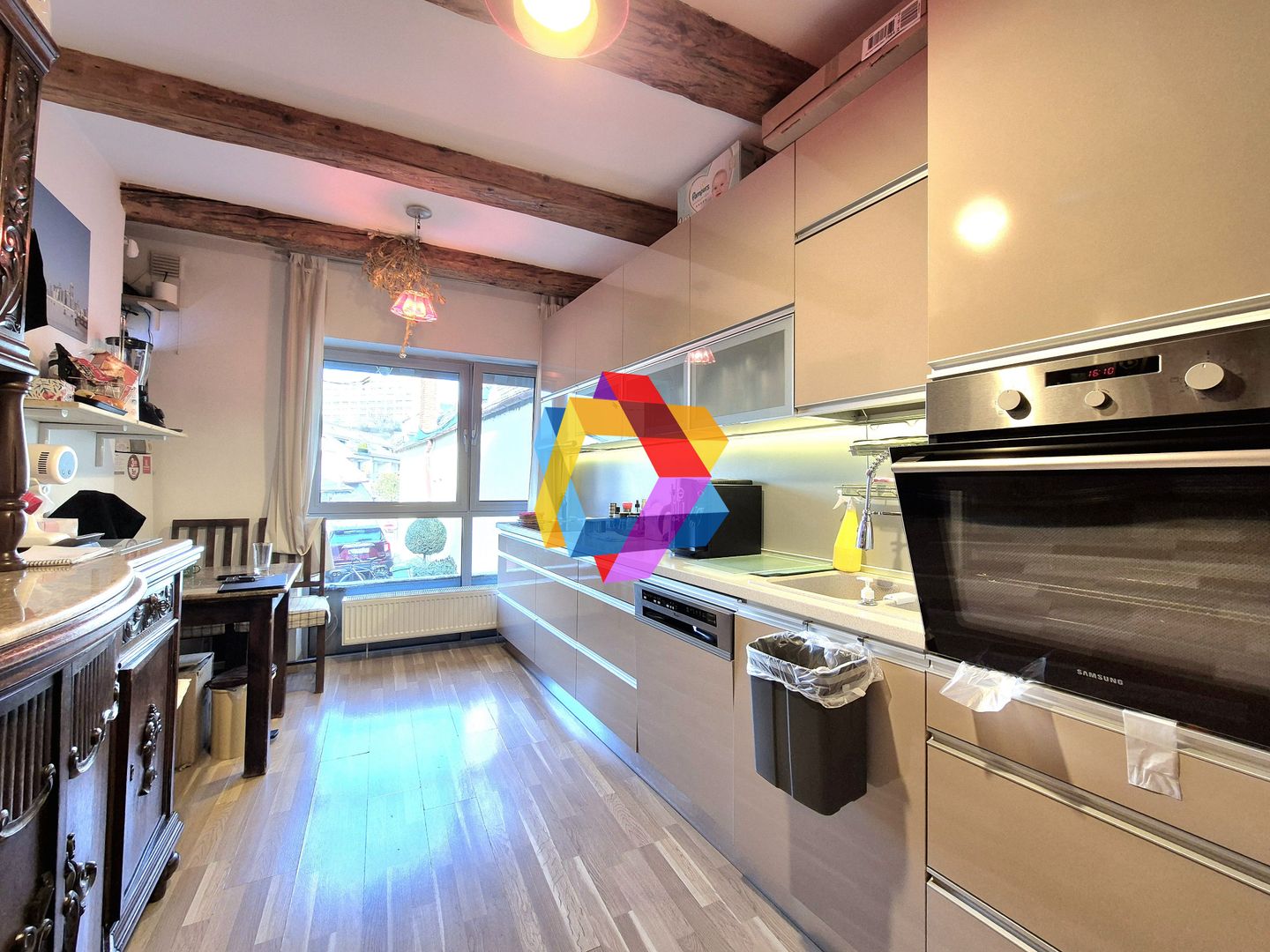 Proprietar - casa 5 camere singur in curte zona Brasovechi Crisan - Poză 1