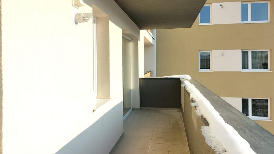 Apartament 2 camere nemobilat  Urban Plaza - Poză 6