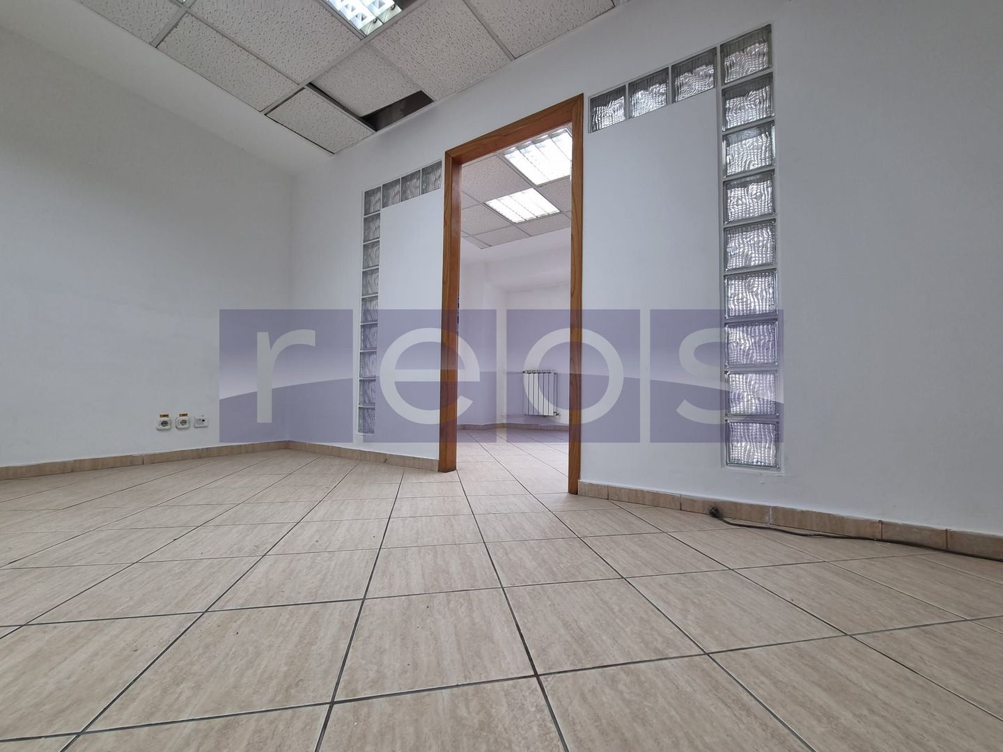 VANZARE SPATIU COMERCIAL | 30 CAMERE | ZONA UNIRII - Poză 14