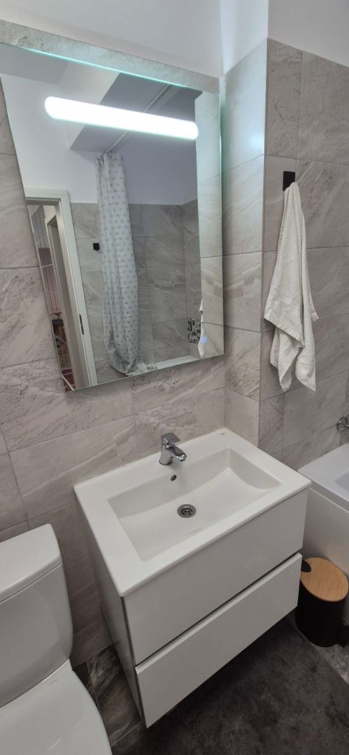 Inchiriez apartament - Poză 3