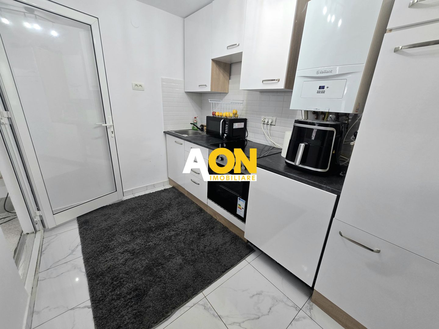 Casa 3 Camere, 2 Bai, 670mp Teren - Poză 11