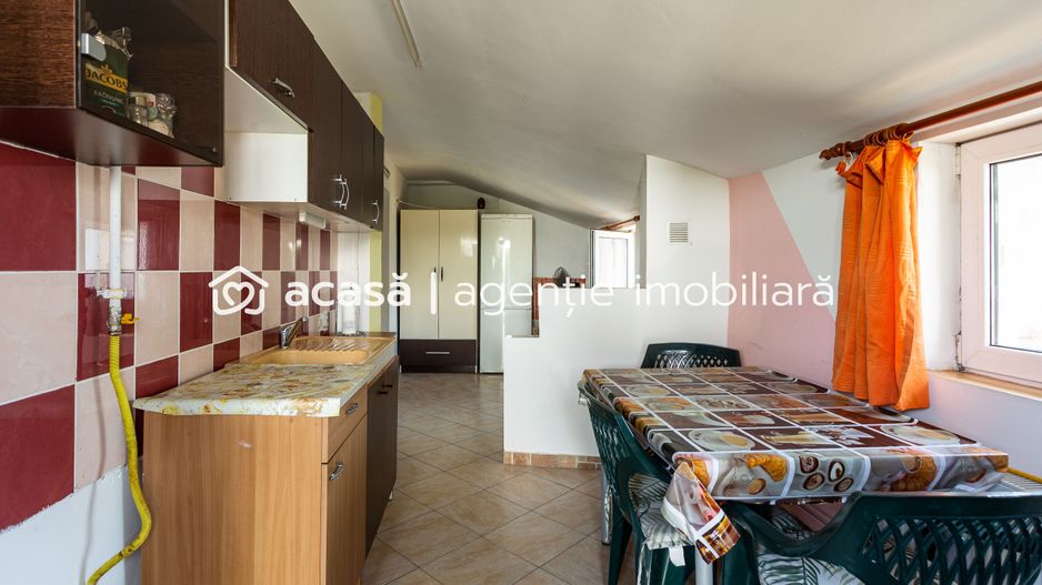 Casă cu 2 camere, renovată, în Bujac - Poză 6