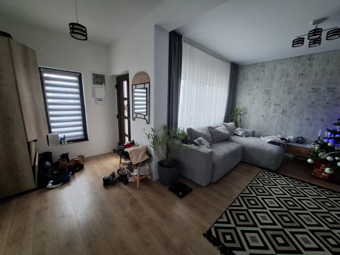 Casa in cartier exclusivist - Poză 17