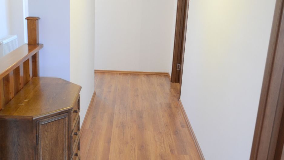 Apartament cu scara interioara si garaj in cartier Grigorescu - Poză 18
