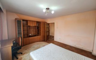 De inchiriat apartament 2 camere, etaj intermediar, zona Sub Stadion - Poză 5