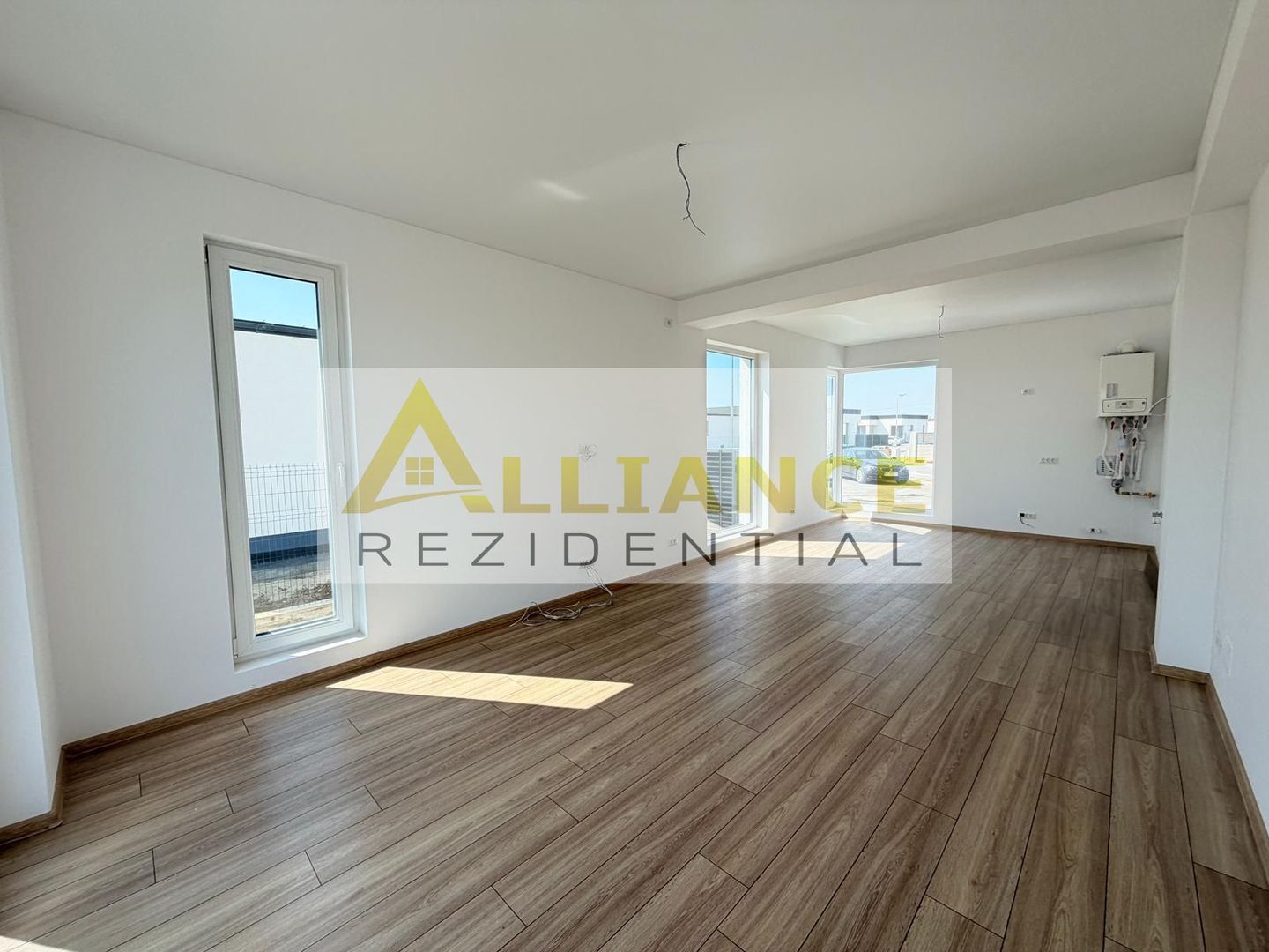 Casa individuala 3 camere 2 bai | Comuna Berceni | Teren 348MP - Poză 4