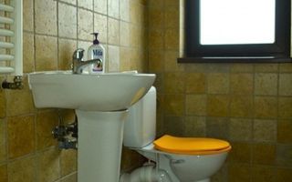 Bloc modern, apartament frumos mobilat, contract A.F.P. inclus ! - Poză 13