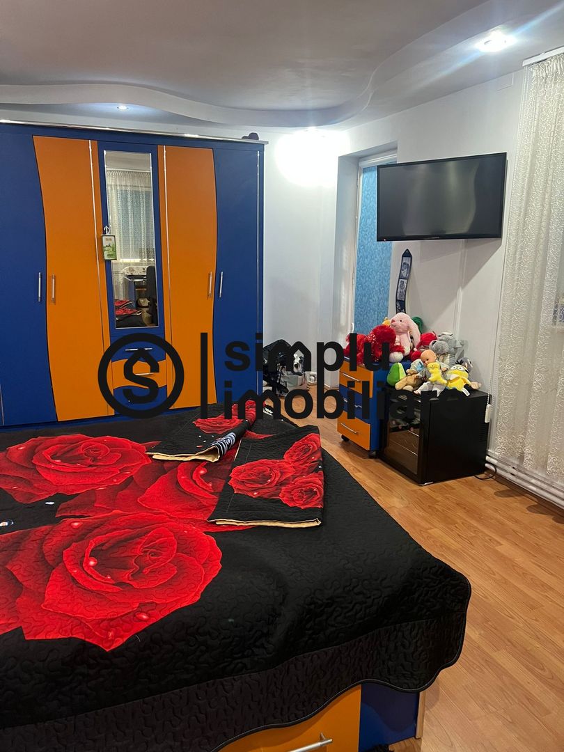 Vila S+P+1+M Lapus, str Paunitei - Poză 73