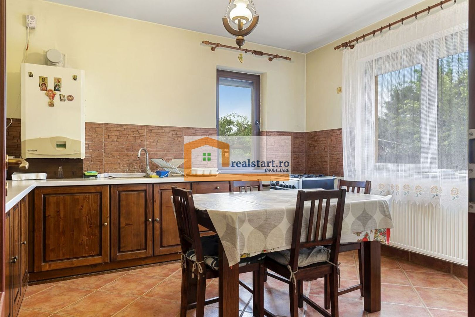 Vanzare Duplex, ideal investitie, piscina exterioara, trifazic - Poză 21