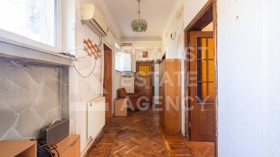 Vânzare, Vilă, 7 camere, zona Parcul Carol - Poză 12