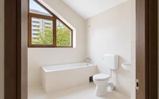 Casă individuală spațioasă cu teren de 987 mp | Ideală pentru locuință - Poză 14