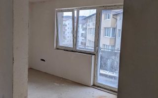 Apartament 3 camere / Zona Florilor / Floresti - Poză 3